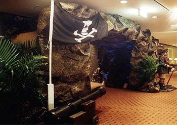 Picture of Pirate Cave Entrance