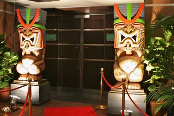 Picture of Tiki Statue (3m H)