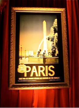 Picture of Paris Travel Sign