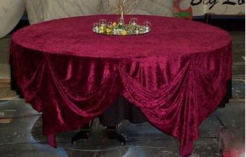 Picture of Tablecloth Red Penne Velvet 