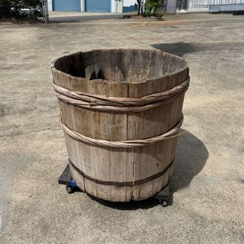 Picture of Rustic barrel  