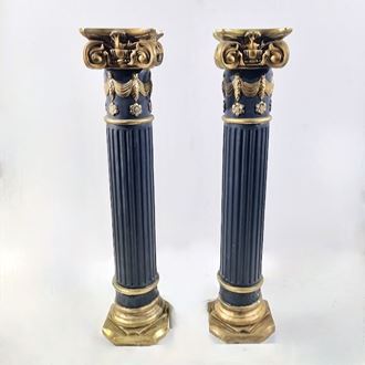 Picture of Black and Gold Columns