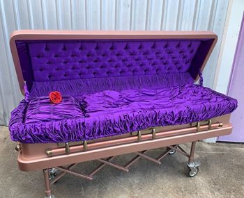 Picture of Real Pink Deluxe Coffin